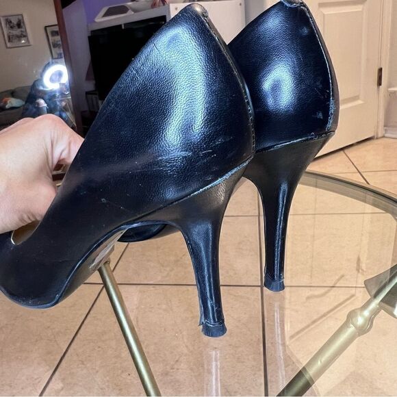 Nine West Black Pointy Toe Pumps - Picture 4 of 12